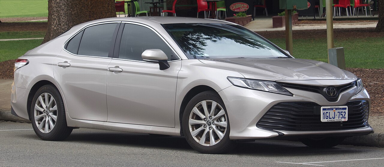 Toyota Camry, 2021 — фото 2