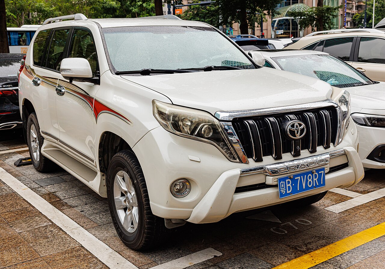 Toyota Land Cruiser Prado, 2018 — фото 2